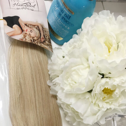 Micro Handtied Weft 22” #8/613 - OUT OF STOCK